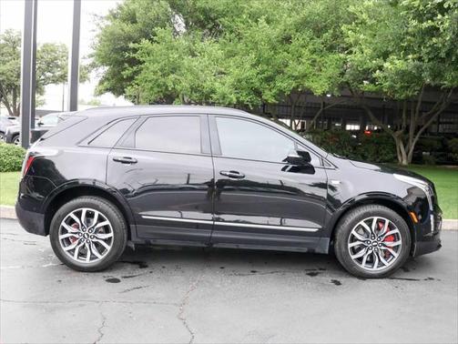 2022 Cadillac XT5 Sport