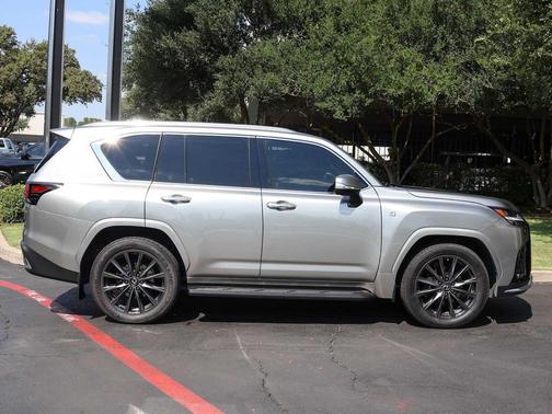 2023 Lexus LX 600 Base