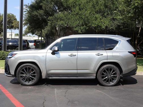 2023 Lexus LX 600 Base