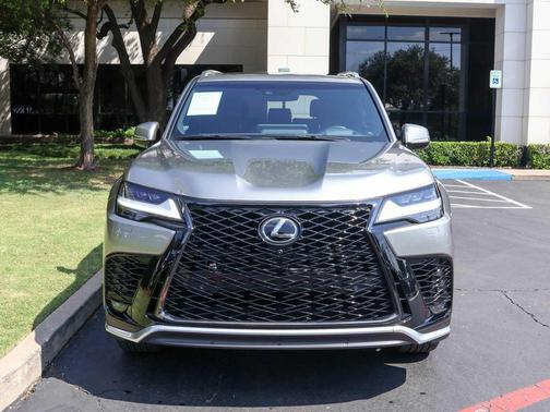 2023 Lexus LX 600 Base