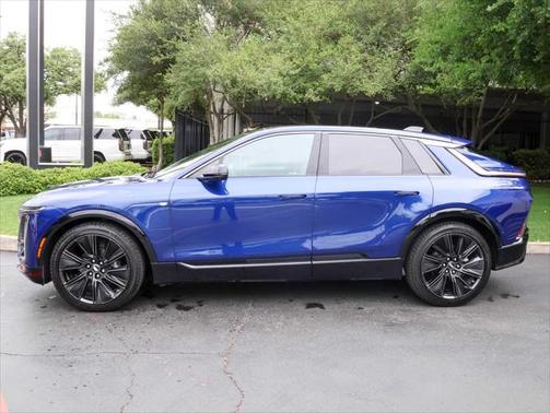 2024 Cadillac LYRIQ Sport