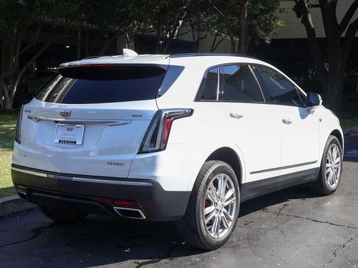 2023 Cadillac XT5 Sport