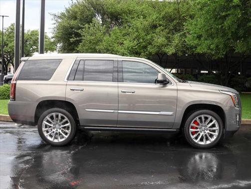 2018 Cadillac Escalade Premium Luxury