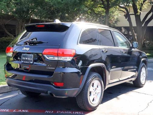 2017 Jeep Grand Cherokee Laredo