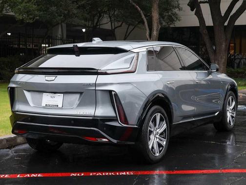 2024 Cadillac LYRIQ Tech