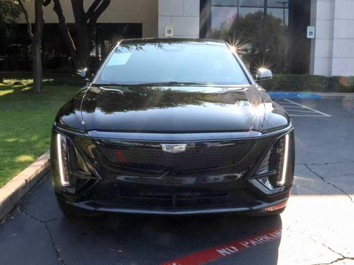 2025 Cadillac LYRIQ Sport