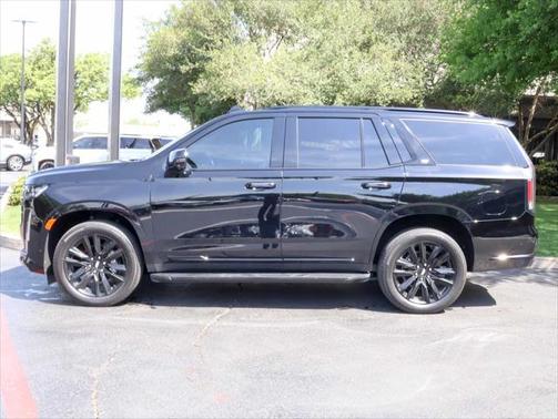 2022 Cadillac Escalade Sport