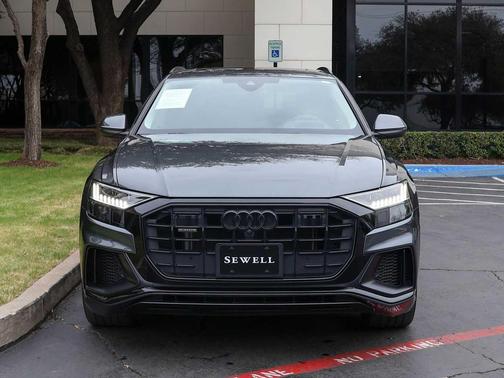 2023 Audi Q8 55 Prestige