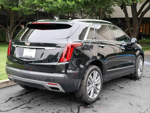 2022 Cadillac XT5 Premium Luxury