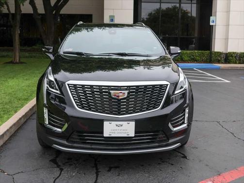 2022 Cadillac XT5 Premium Luxury
