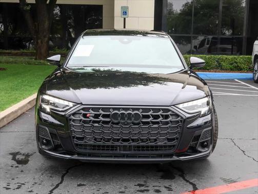 2025 Audi S8 4.0T