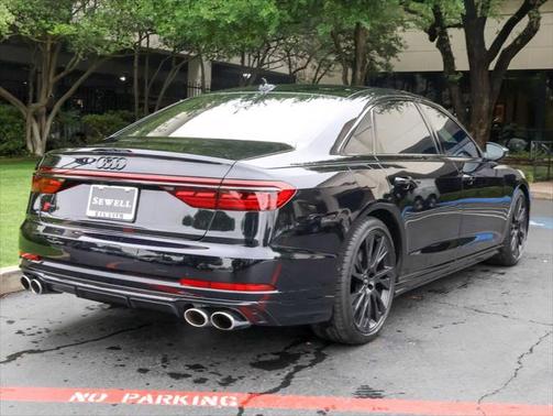 2025 Audi S8 4.0T