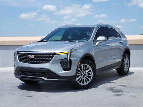 2025 Cadillac XT4 Premium Luxury