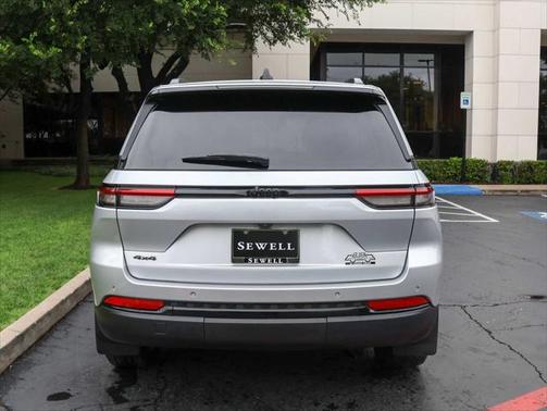 2023 Jeep Grand Cherokee Altitude