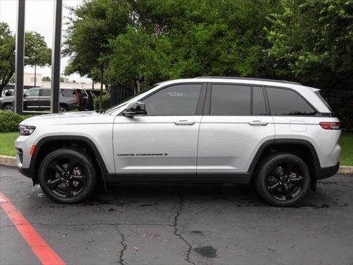 2023 Jeep Grand Cherokee Altitude