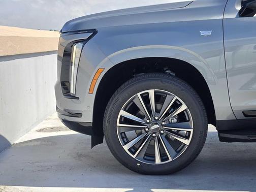 2025 Cadillac Escalade Sport