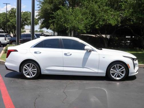 2023 Cadillac CT4 Luxury