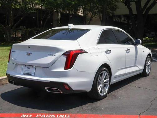 2023 Cadillac CT4 Luxury