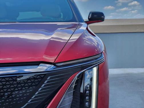 2026 Cadillac LYRIQ V-Series w/1SM