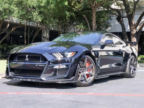 2022 Ford Shelby GT500 Base