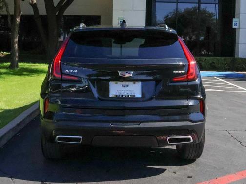 2024 Cadillac XT4 Premium Luxury