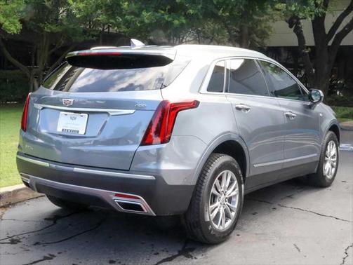 2022 Cadillac XT5 Premium Luxury