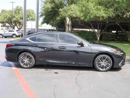 2023 Lexus ES 350 Base