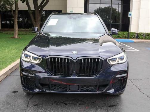 2022 BMW X5 M50i
