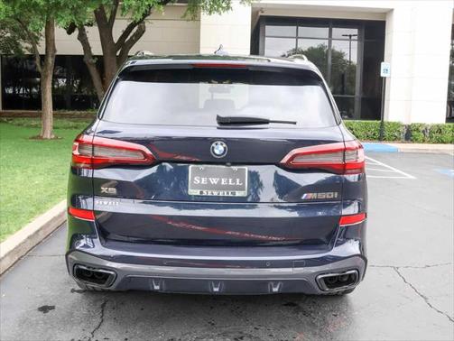 2022 BMW X5 M50i