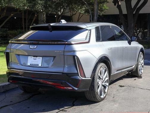 2023 Cadillac LYRIQ Luxury