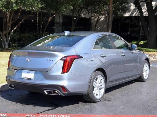 2025 Cadillac CT4 Luxury RWD