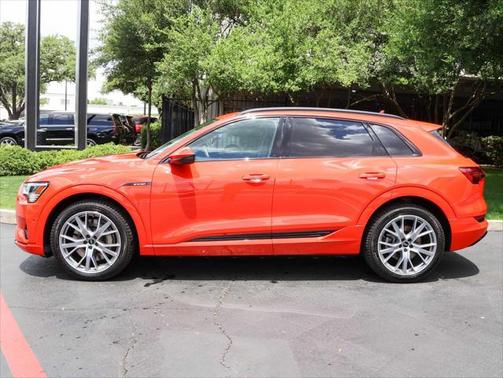 2021 Audi e-tron Prestige