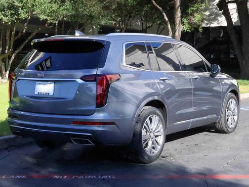 2021 Cadillac XT6 Premium Luxury FWD