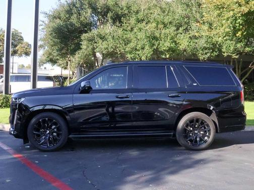 2024 Cadillac Escalade Sport