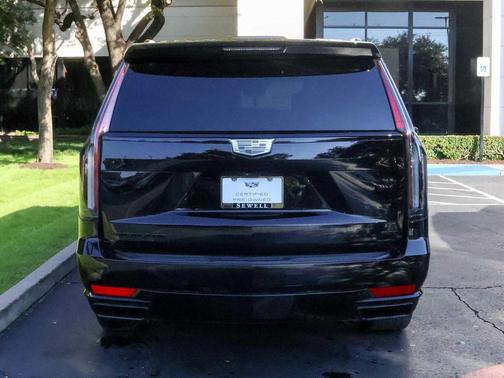 2024 Cadillac Escalade Sport