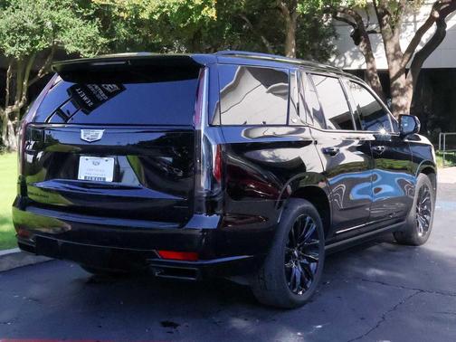 2024 Cadillac Escalade Sport