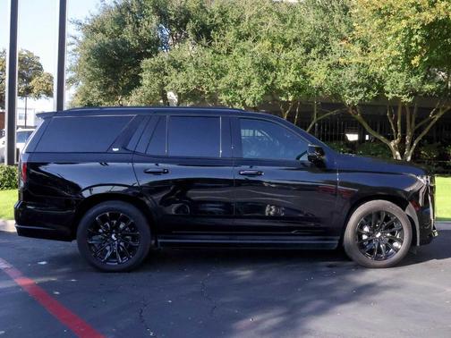 2024 Cadillac Escalade Sport