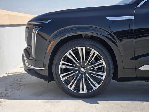 2026 Cadillac VISTIQ Premium Luxury