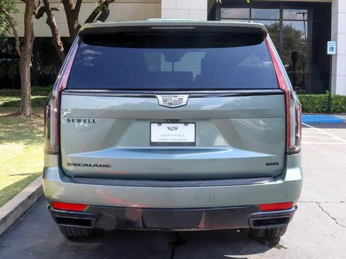 2024 Cadillac Escalade Sport Platinum