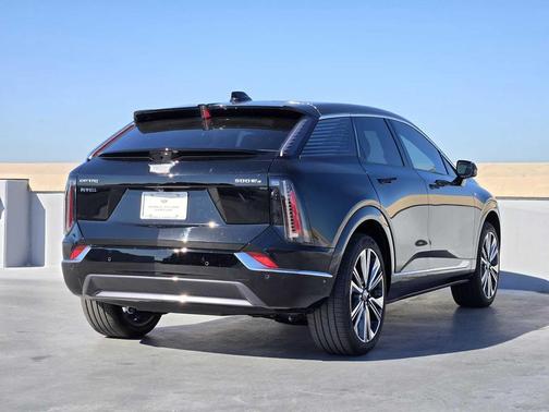 2025 Cadillac OPTIQ Luxury 2 AWD