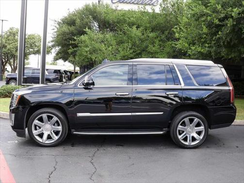 2016 Cadillac Escalade Luxury