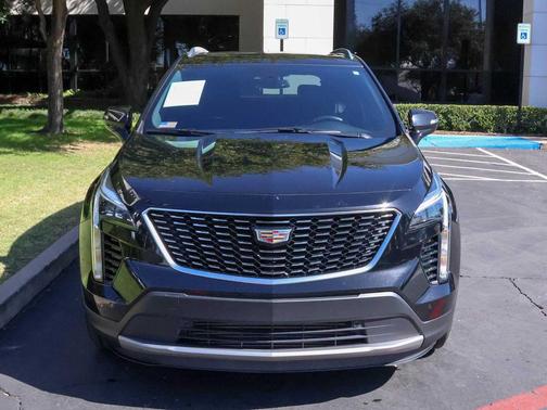 2021 Cadillac XT4 Premium Luxury