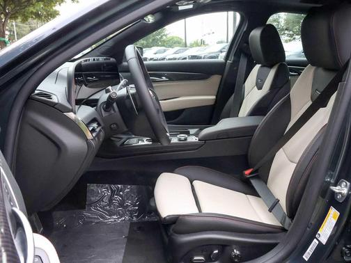 2025 Cadillac CT5 Sport