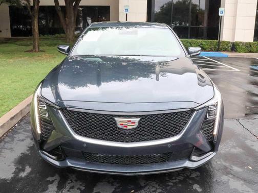 2025 Cadillac CT5 Sport