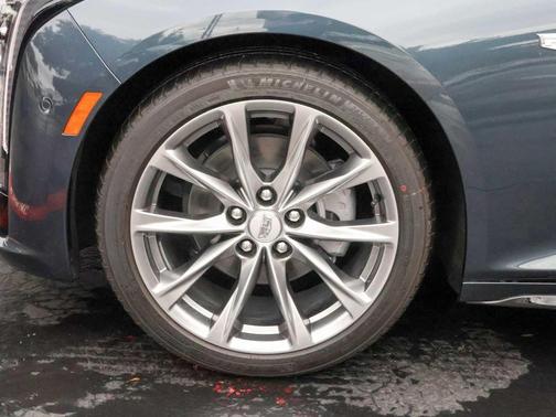 2025 Cadillac CT5 Sport