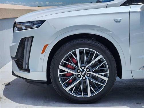 2025 Cadillac XT6 Sport AWD