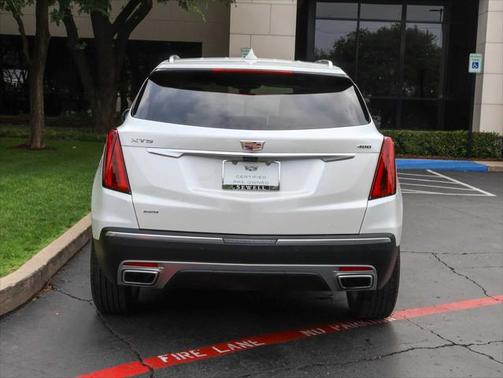 2022 Cadillac XT5 Premium Luxury