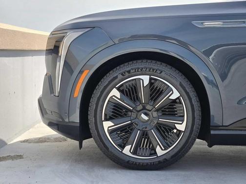 2025 Cadillac Escalade IQ Sport 1