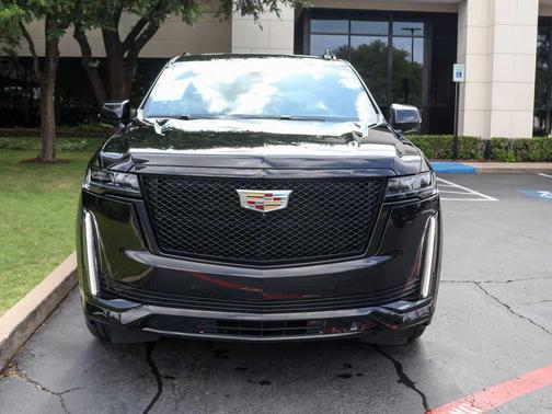 2022 Cadillac Escalade ESV Sport