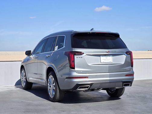 2025 Cadillac XT6 Premium Luxury AWD
